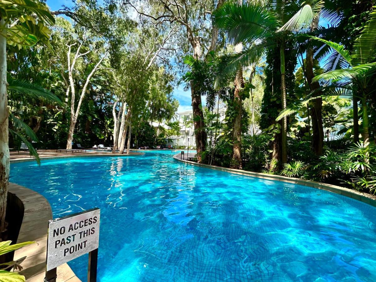 Palm Cove Beachside Apartments - Pool And Garden Views Екстер'єр фото